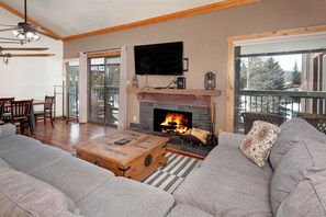 Condo, Multiple Beds, Mountain View (Wild Irishman 2 bed 1 and half bath W) | Living area | Fireplace