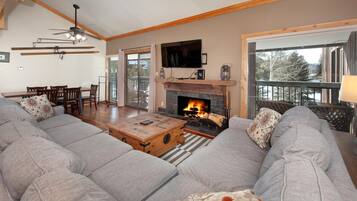 Condo, Multiple Beds, Mountain View (Wild Irishman 2 bed 1 and half bath W) | Living area | Fireplace