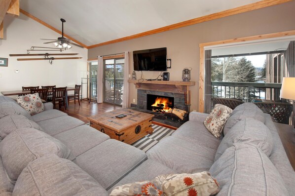 Condo, Multiple Beds, Mountain View (Wild Irishman 2 bed 1 and half bath W) | Living area | Fireplace