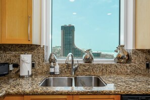 Interior - Sapphire 601 - By GISO Vacation Rentals (South Padre Island)