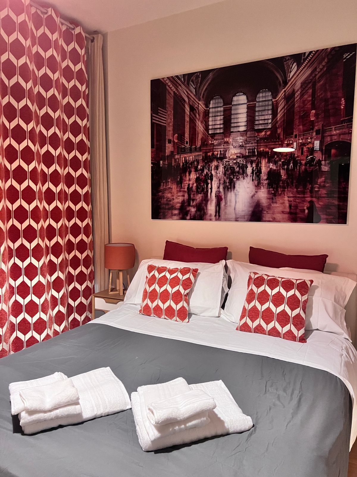 1 chambre, fer et planche à repasser, Wi-Fi, literie fournie