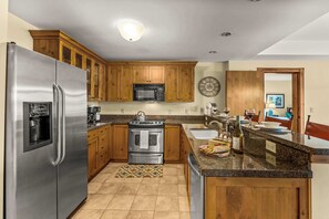 Signature appartement, balkon, uitzicht op bergen | Privékeuken