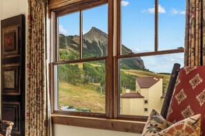 Appartamento Premier, 2 camere da letto, balcone, vista montagna | Terrazza/patio