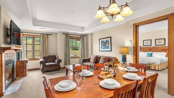 Appart'hôtel Signature, balcon, vue montagne | Décoration personnalisée, ameublement personnalisé