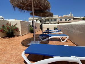 Pool - Apartment in Nerja Near Torrecilla Beach (Nerja)