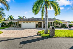 Exterior - Bradenton Oasis - Pool, Hot Tub, Mini Golf - AMI, IMG (Bradenton)