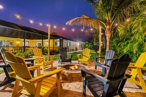 Property grounds - Bradenton Oasis - Pool, Hot Tub, Mini Golf - AMI, IMG (Bradenton)