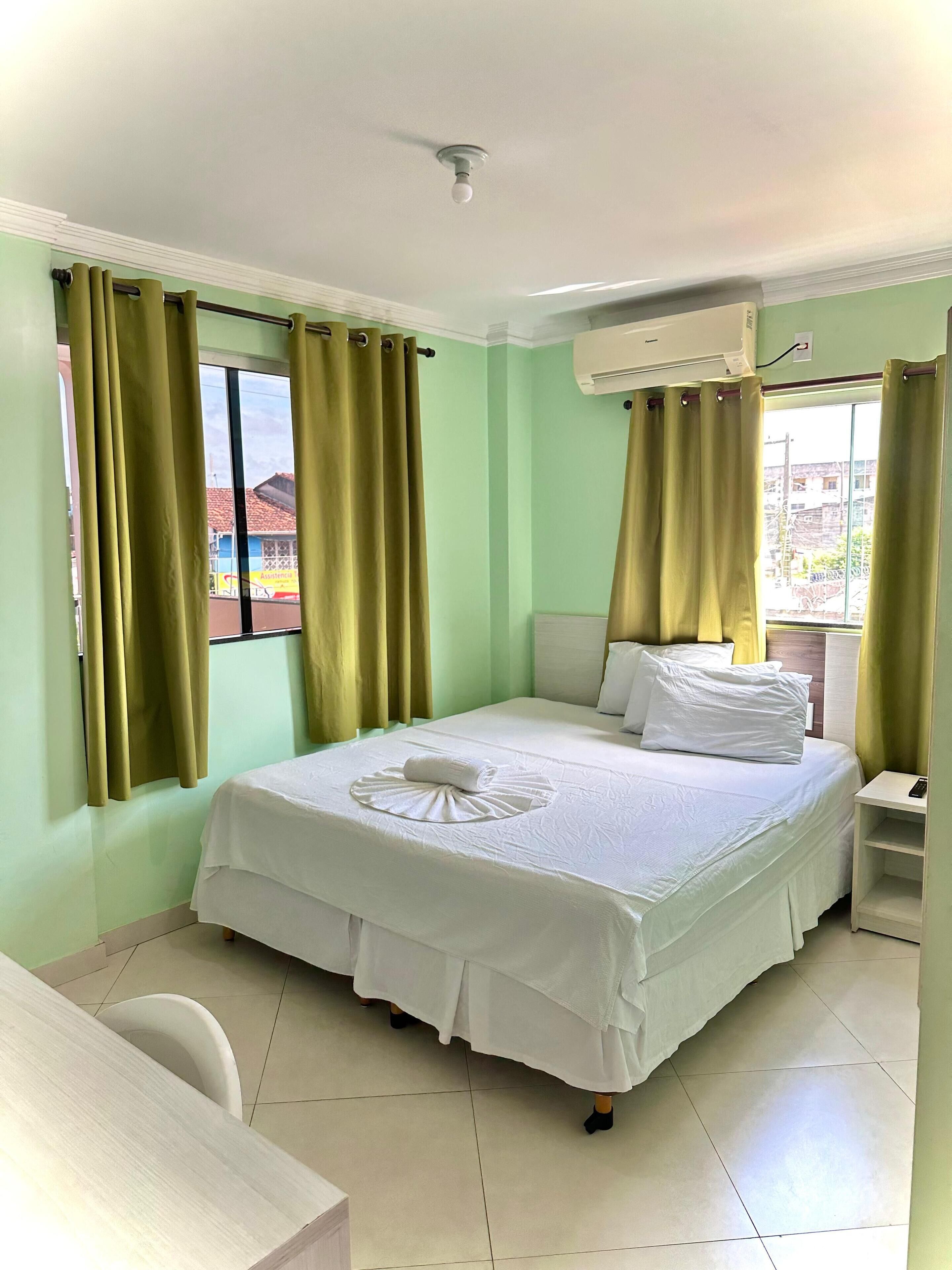 Comfort-Zimmer | Kostenloses WLAN, Bettwäsche, Rollstuhlgeeignet