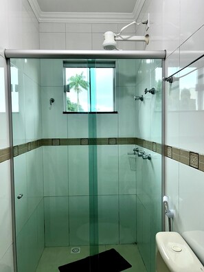 Chambre Quadruple Confort | Salle de bain