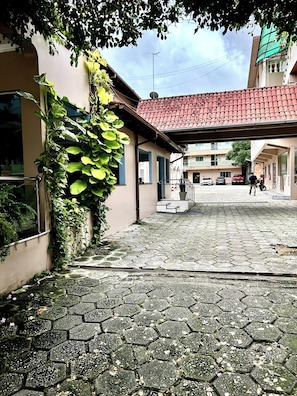 Parking accessible