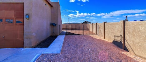 Enceinte de lâhĂ©bergement