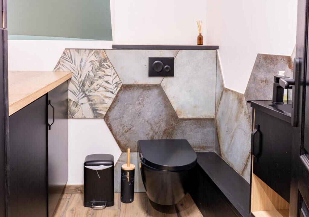 Hair dryer, towels, toilet paper