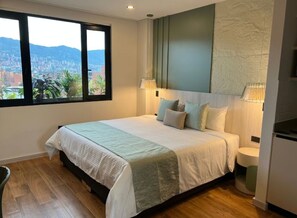 4 bedrooms, in-room safe, iron/ironing board, free WiFi - Hotel in Medellín (Medellín)