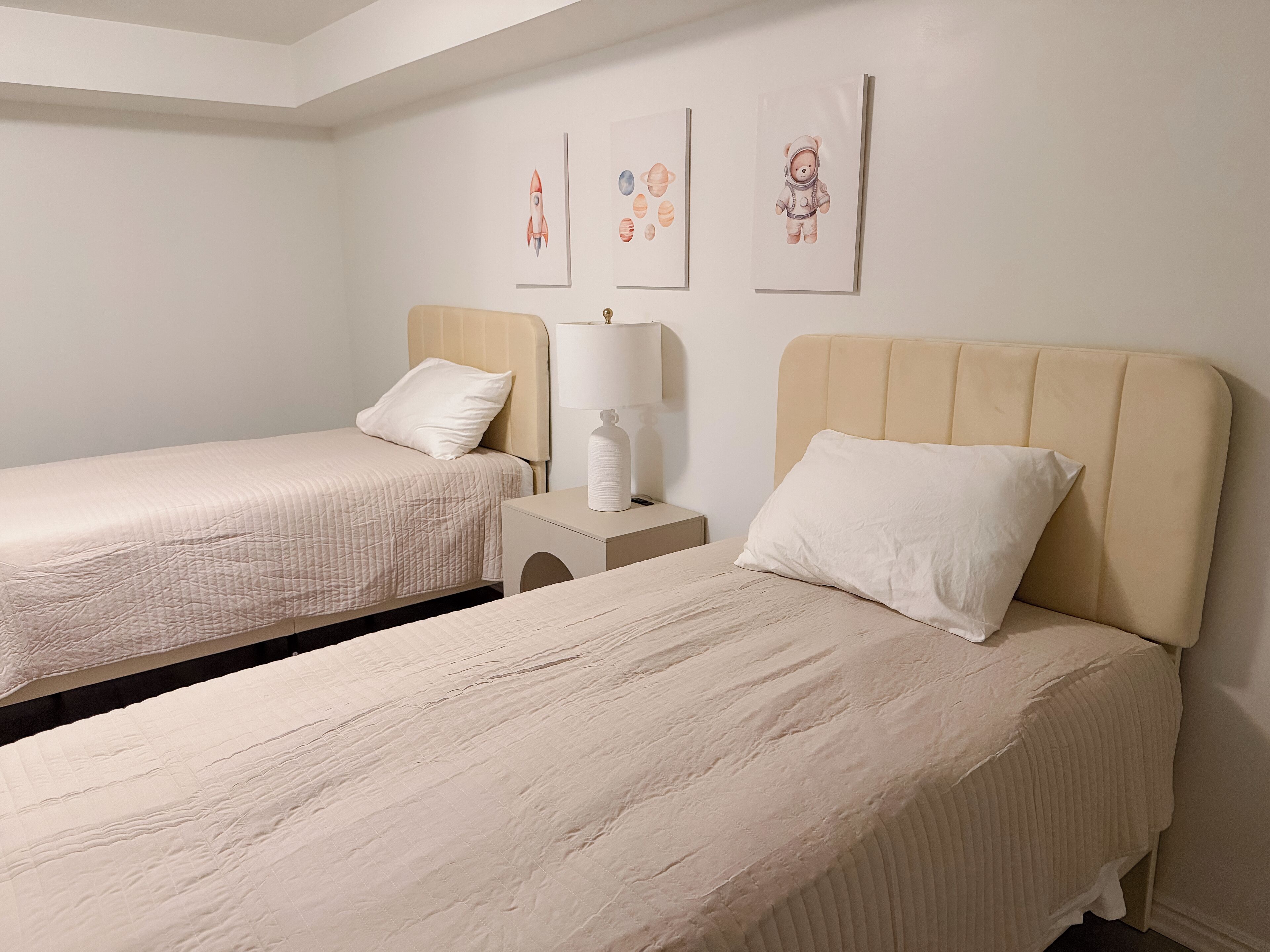 4 dormitorios, tabla de planchar con plancha, wifi gratis y ropa de cama