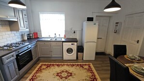Unclassified image, 2 of 22, button - Ushaw Hilltop View- Comfortable 2-Bed Home Near Durham University & City (Ushaw Moor)