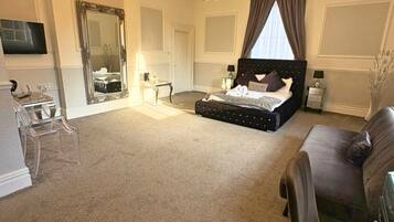 10 habitaciones, escritorio y wifi