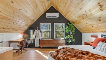 Skrivebord, strygejern/strygebræt, weekendseng, Wi-Fi