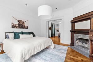 4 Schlafzimmer, Bügeleisen/Bügelbrett, kostenloses WLAN, Bettwäsche