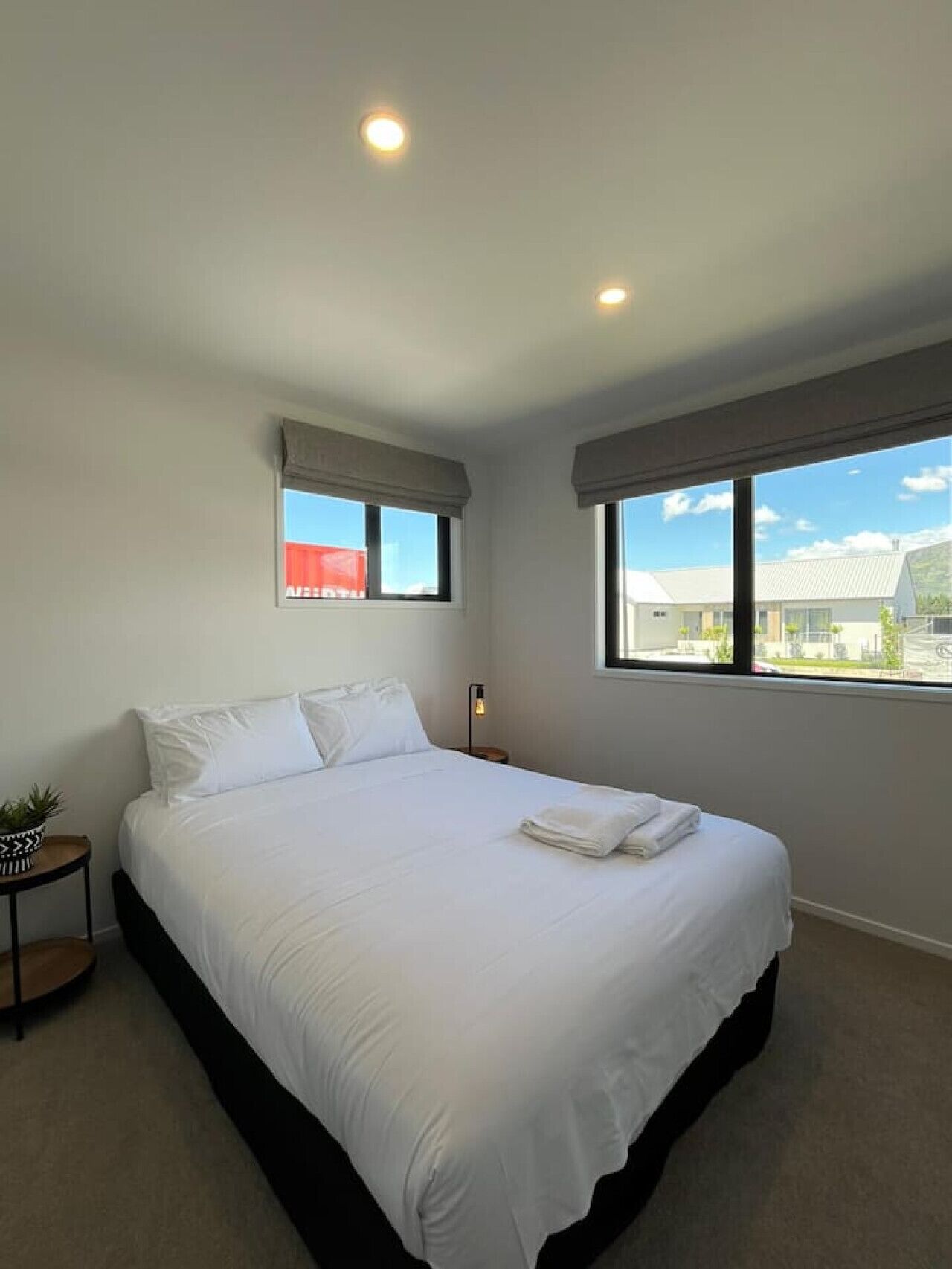 Bügeleisen/Bügelbrett, Reisekinderbett, WLAN, Bettwäsche