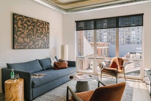 TV, stereo, offices - Luxury Penthouse Loft w/Terrace  507 | River North (Chicago)