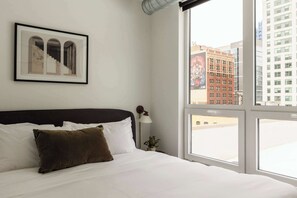 2 bedrooms, desk, iron/ironing board, travel cot - Luxury Penthouse Loft w/Terrace  504 | River North (Chicago)