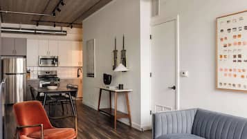 TV, stereo, offices