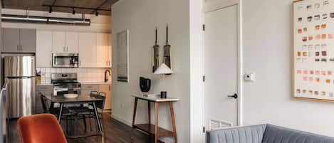 TV, stereo, offices