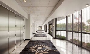 Interior - Escape to a Peaceful Room w/ Sweeping Marina Views Near Space Center (Houston)