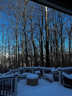 Property grounds - 3bed 3bath sleeps 8 @ Hidden Valley is a ski in-out oasis steps for the action.  (Somerset)