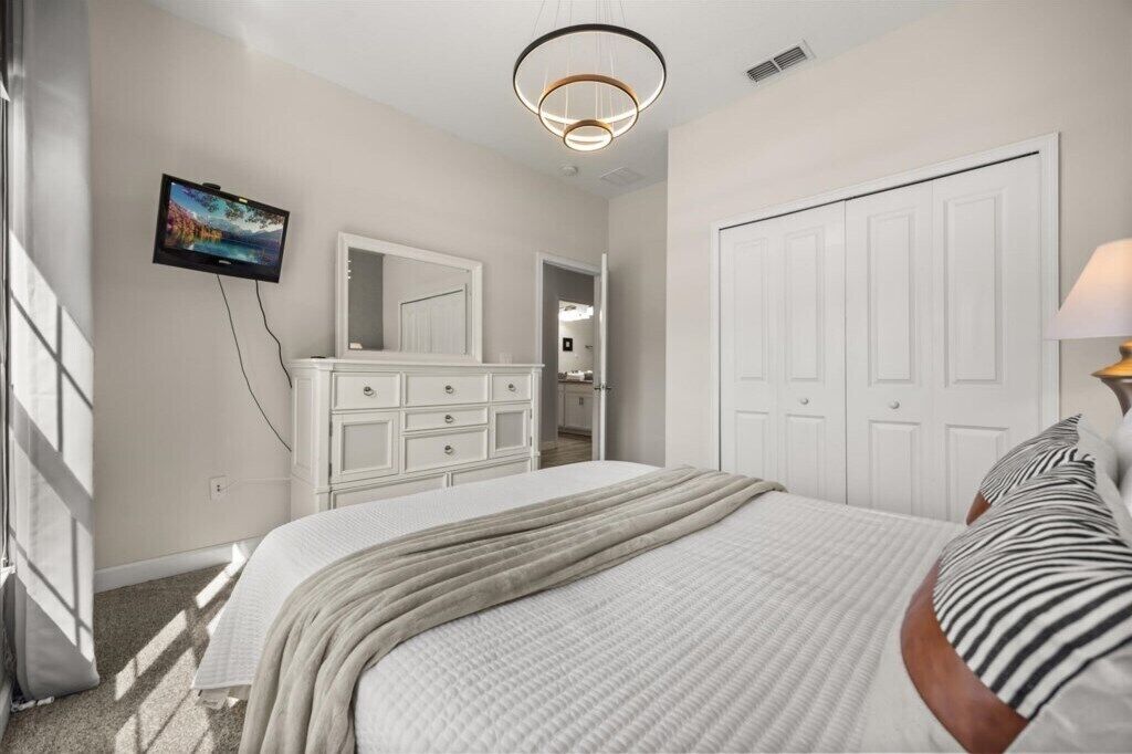 3165PequodPlace(14)