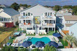 Exterior - Golf Sim, Theater, Games, Walk to Beach, Sleeps 28 (North Myrtle Beach)