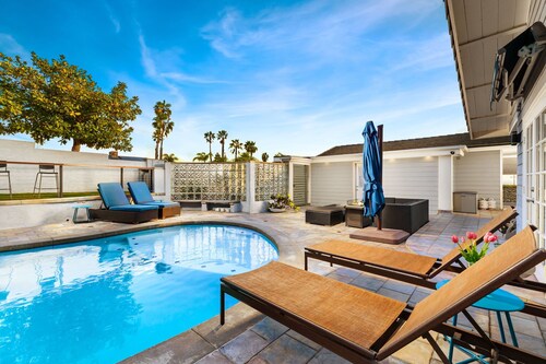 Stunning View Estate with  Pool & Game Room