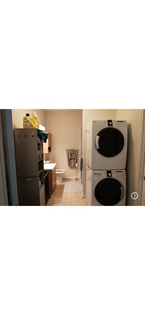 Interior - Cozy Lake front family cabin (Silver Sands)