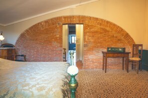 Double Room, Hill View - Agriturismo Le Chiome  (Toscana)