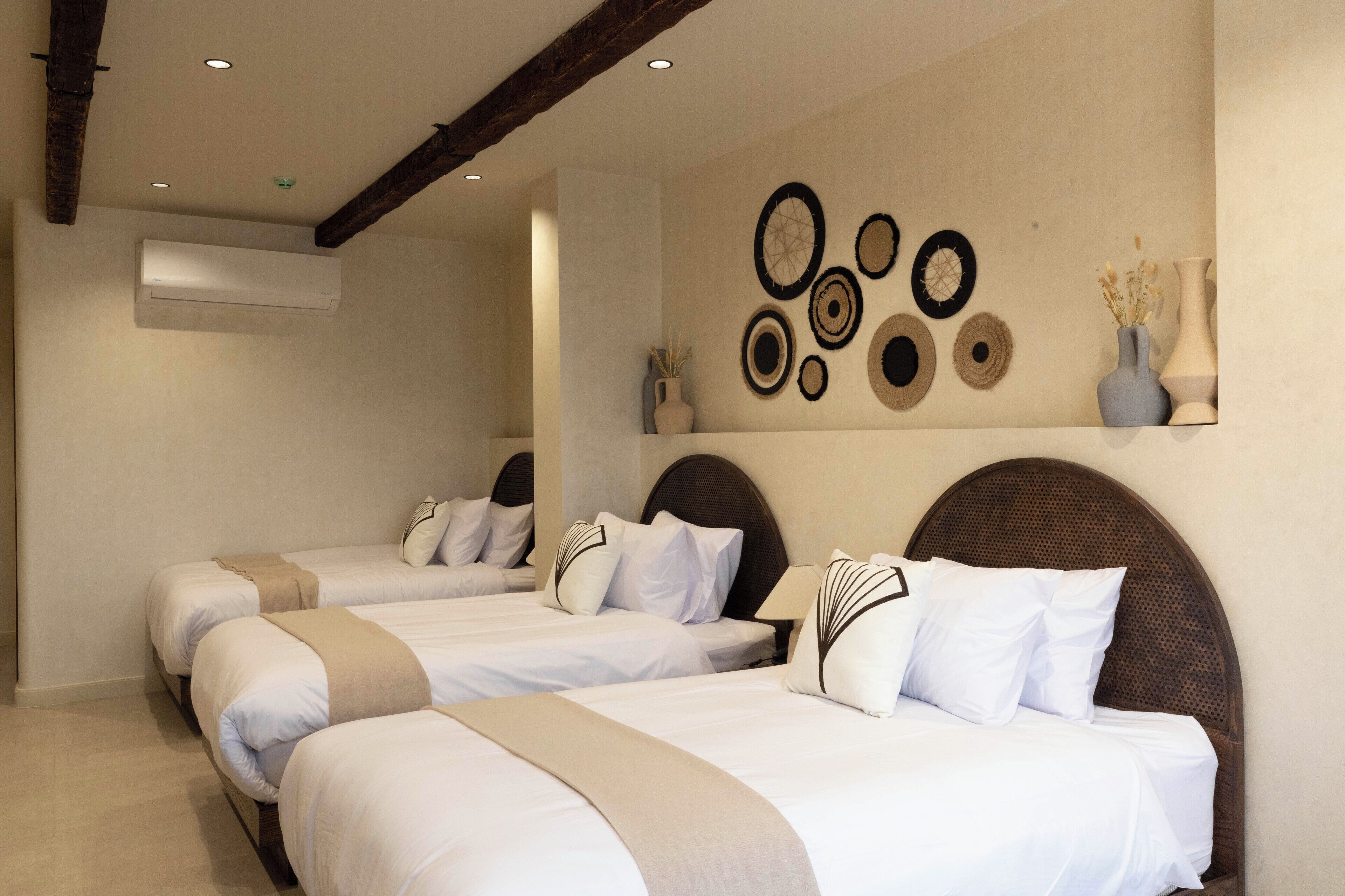 Quarto triplo luxo, 3 camas de solteiro, vista para a montanha | Wi-Fi de cortesia, roupa de cama