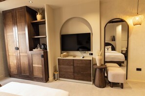 Tripla Deluxe, 3 letti singoli, vista montagna | Wi-Fi gratuito, lenzuola