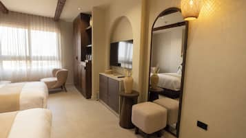 Deluxe Triple Room, 3 Twin Beds, Mountain View | Free WiFi, bed sheets