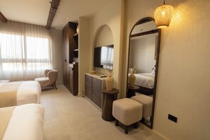 Deluxe Triple Room, 3 Twin Beds, Mountain View | Free WiFi, bed sheets - Pyramids Pavilion Boutique Hotel (Giza)