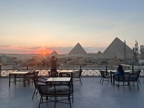 Terrace/patio - Pyramids Pavilion Boutique Hotel (Giza)