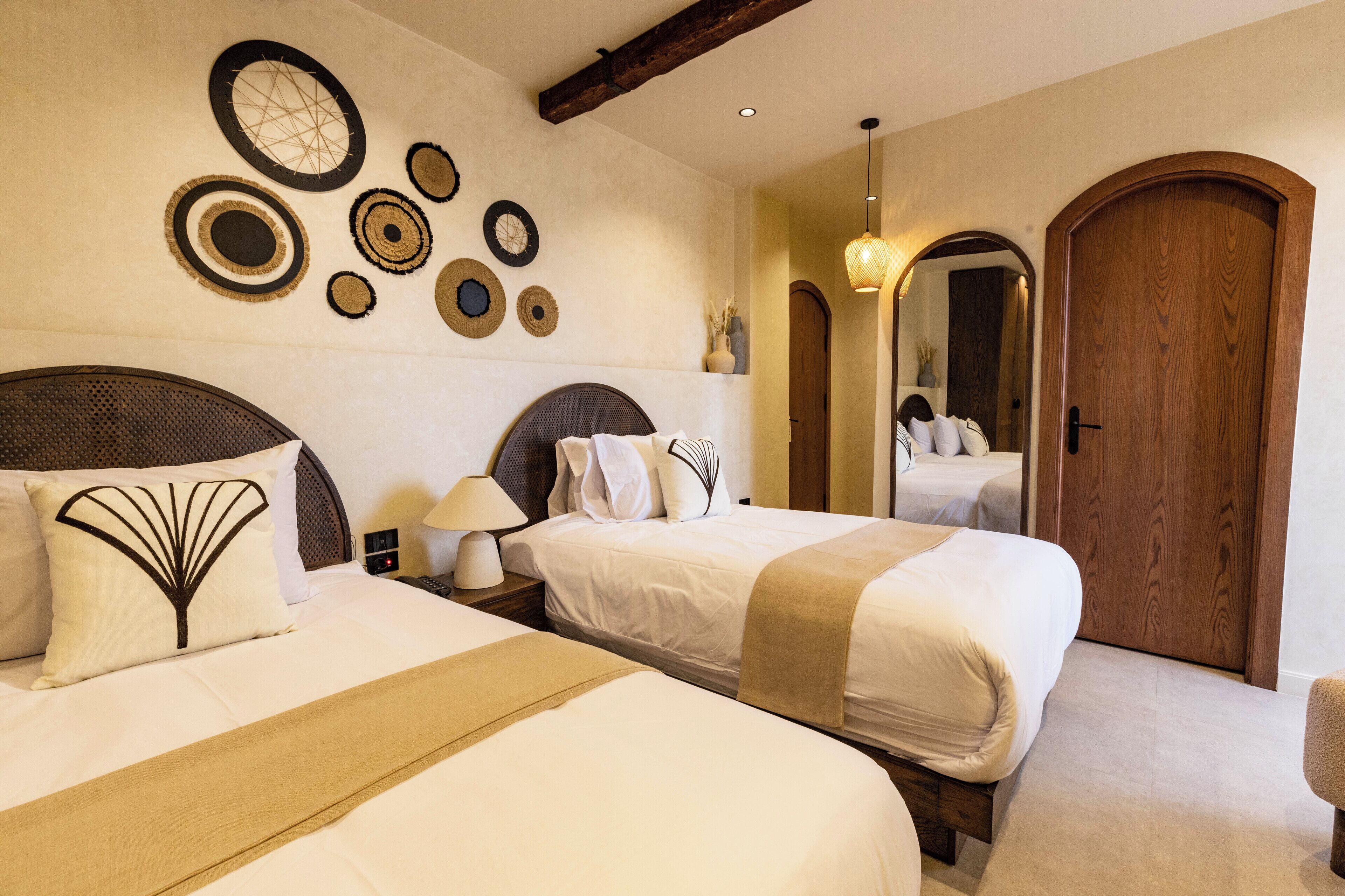 Camera Deluxe, 2 letti singoli, vista montagna | Wi-Fi gratuito, lenzuola