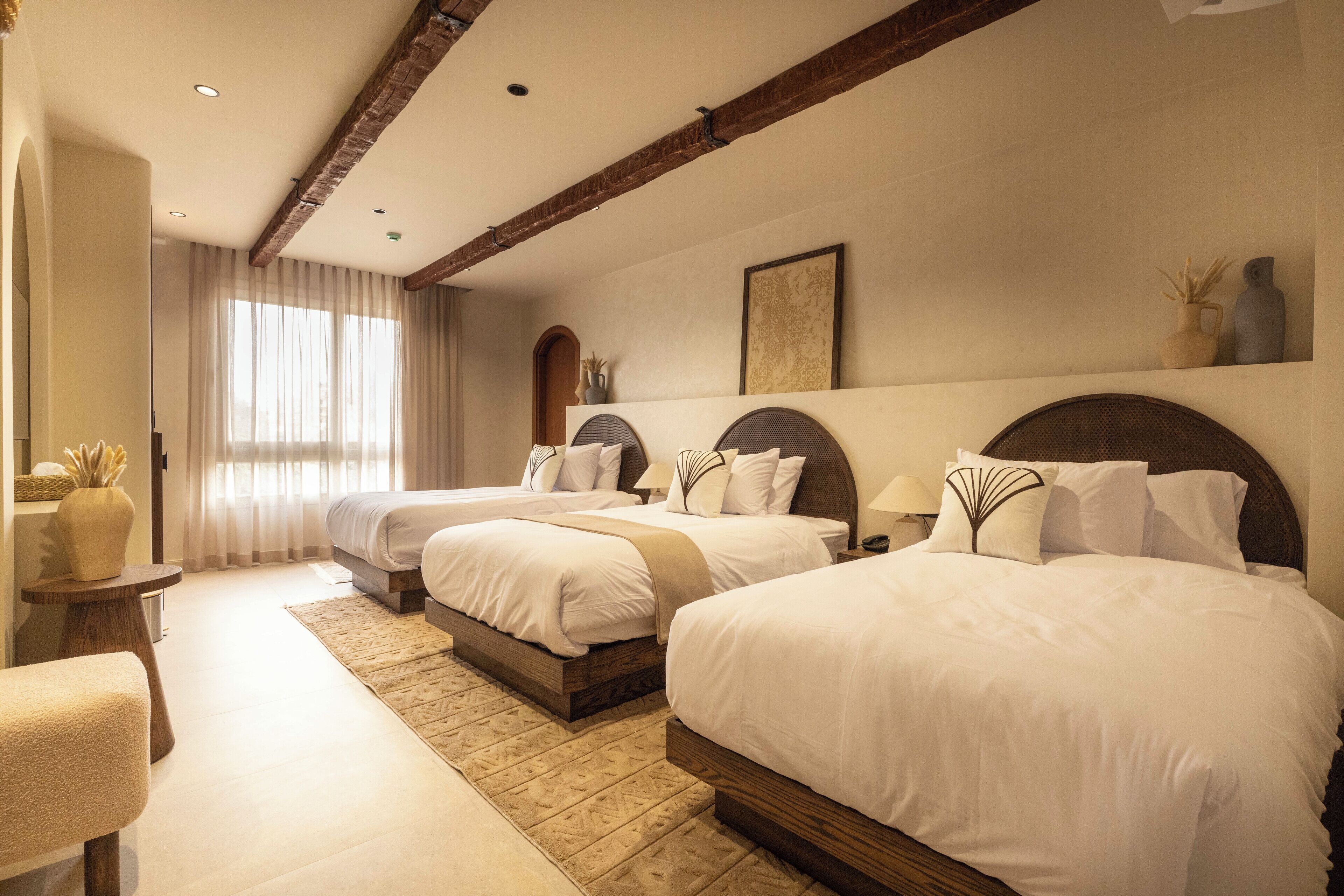 Free WiFi, bed sheets