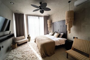 8 bedrooms, iron/ironing board, free WiFi, bed sheets