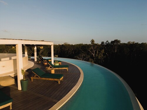 Twin Penthouses, 7BR, 2Rooftops, 3Pools, Concierge