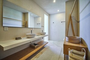 Hair dryer, towels - Twin Penthouses, 7BR, 2Rooftops, 3Pools, Concierge (Tulum)