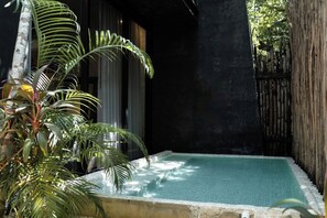 Property grounds - Luxury Trio Villas, 7 Pools, 12 BRs, 32 Pax (Tulum)