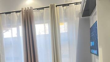 Fer et planche à repasser, Wi-Fi, draps fournis