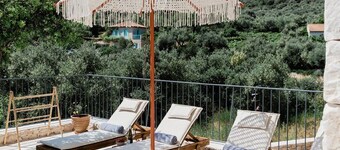 Villa Hydraline, 2 BDR, Private Pool and Garden, Furnished Terrace, Vathy,.