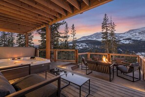 Outdoor spa tub - The Gold Mine | Epic Views | Hot Tub | 20min to Breck (Alma)