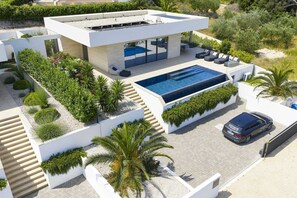 Exterior - Luxury Villa Pasman Carnelian with Pool (Tkon)