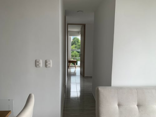 Apartment 3 Bedrooms - Swimming Pool - City View